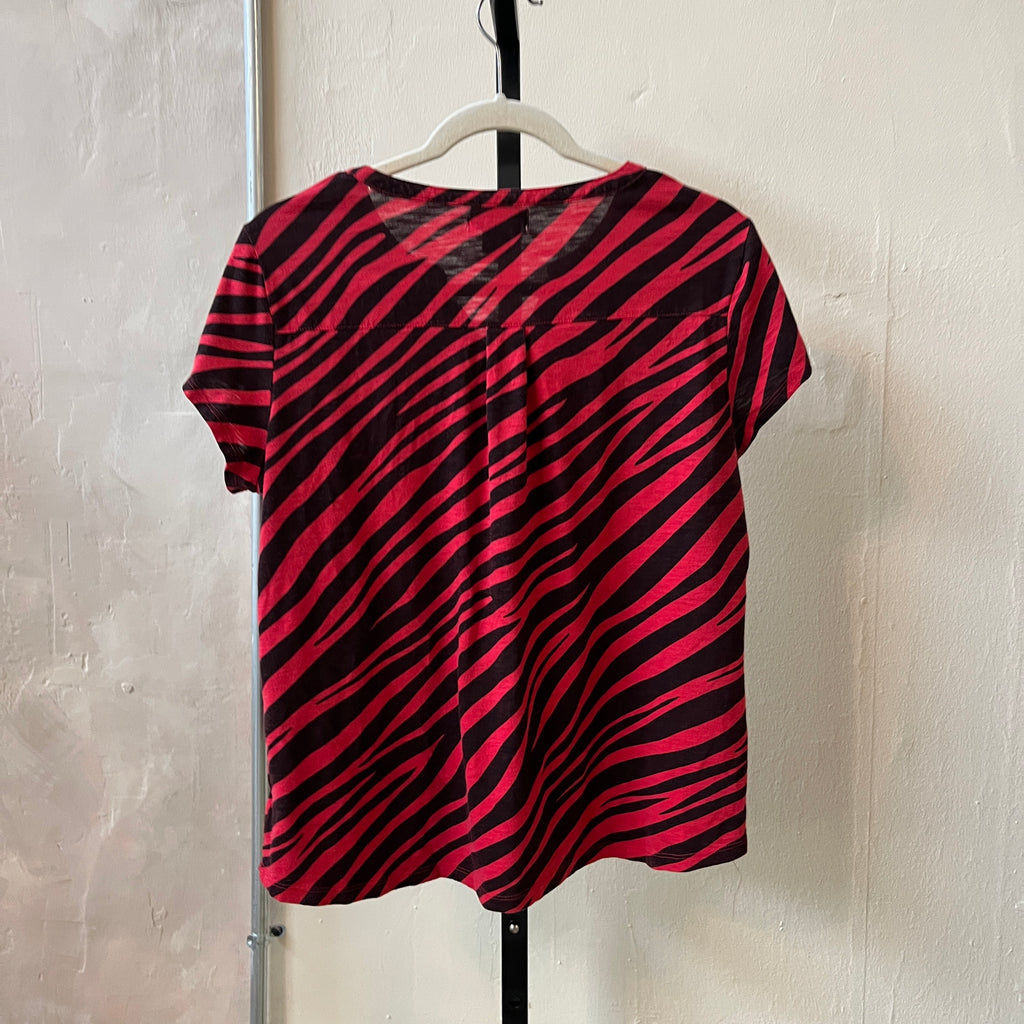 Black & Red Shirt (L)