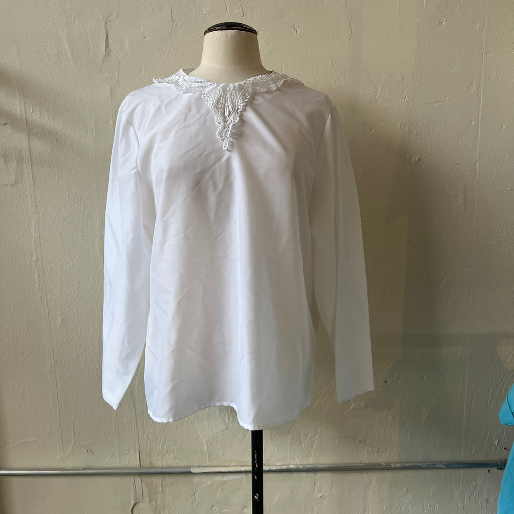 White Blouse (15/16)