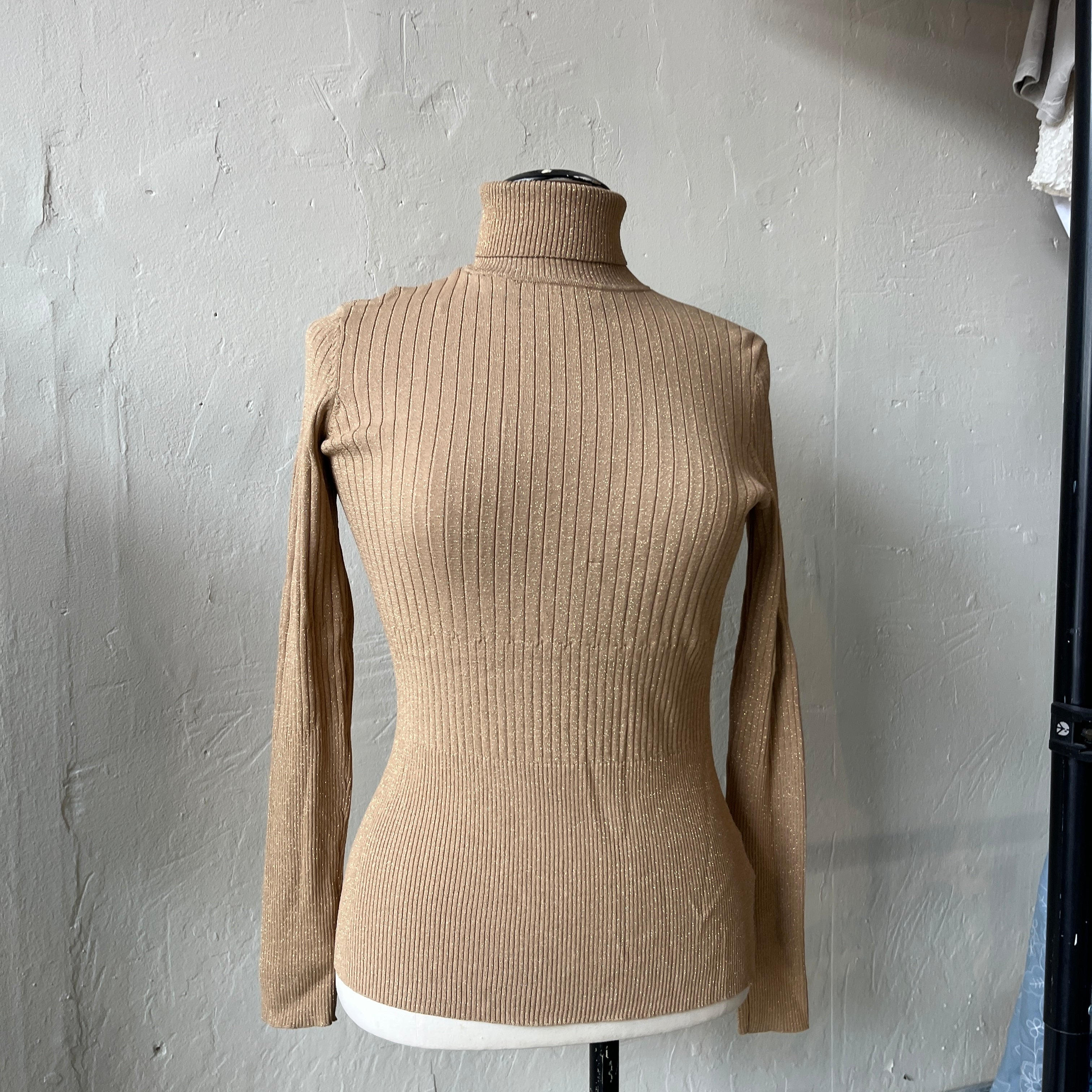 Gold Turtleneck (S)