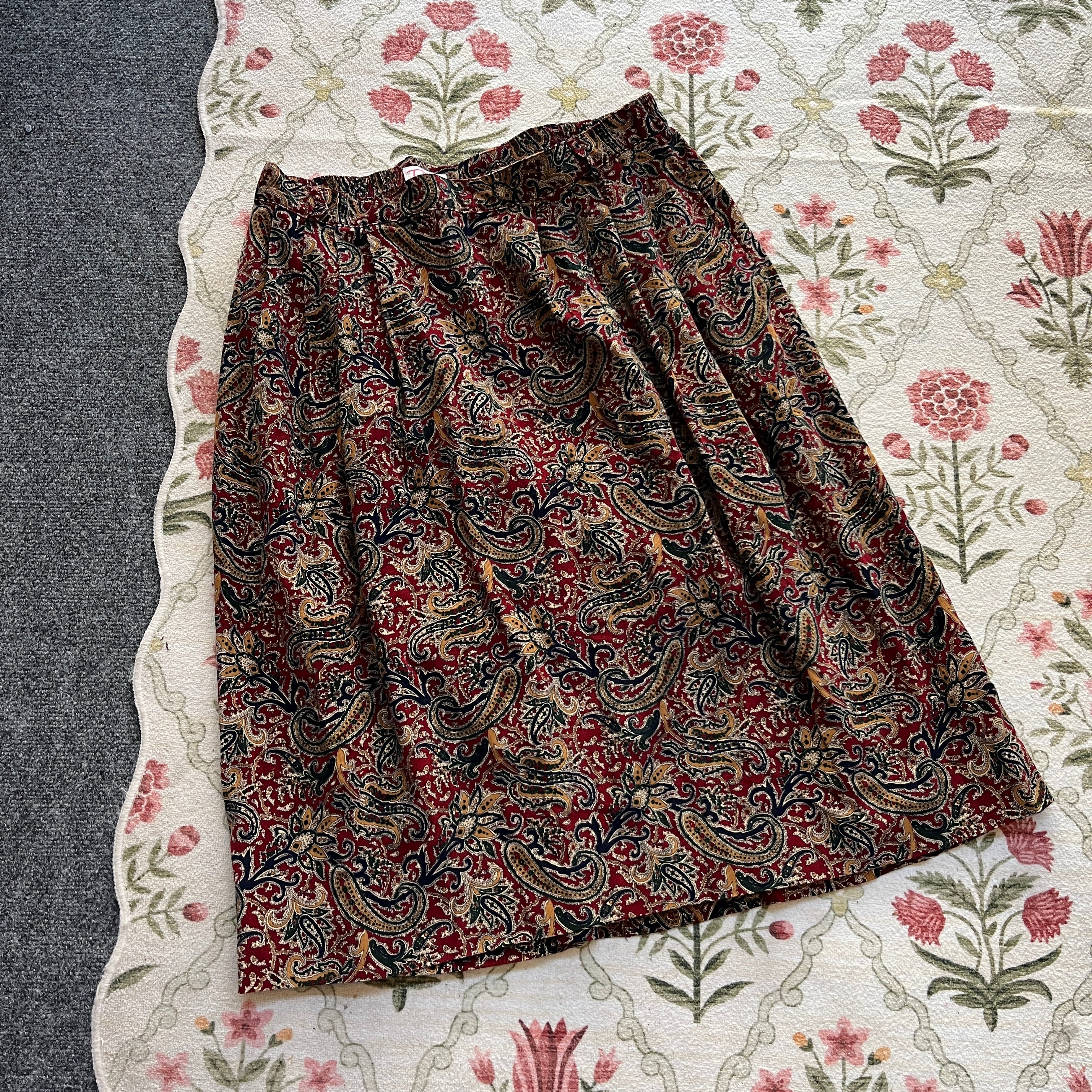 Corduroy Skirt (L)