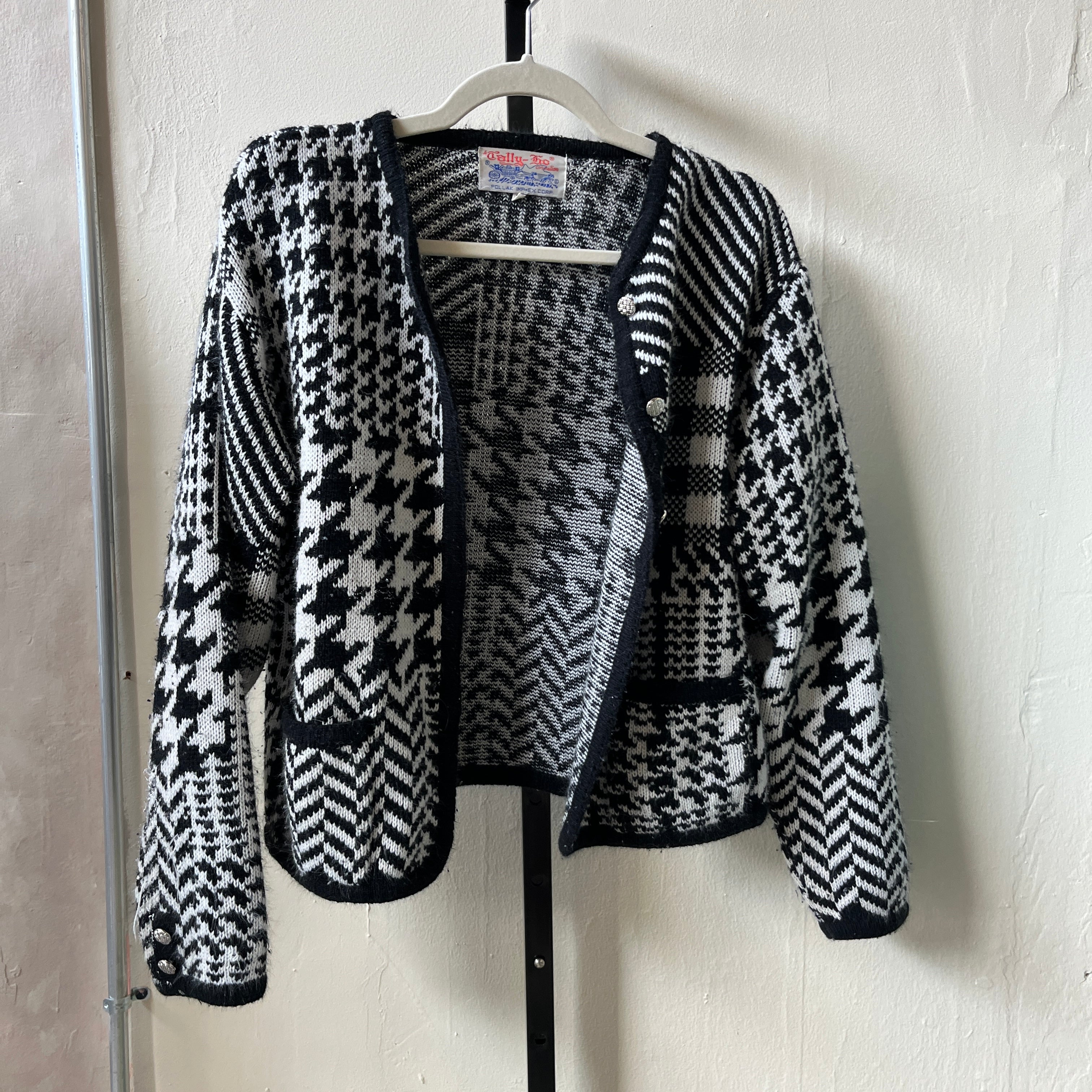 Black & White Cardigan (M)