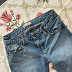 Low Rise Jeans (1)