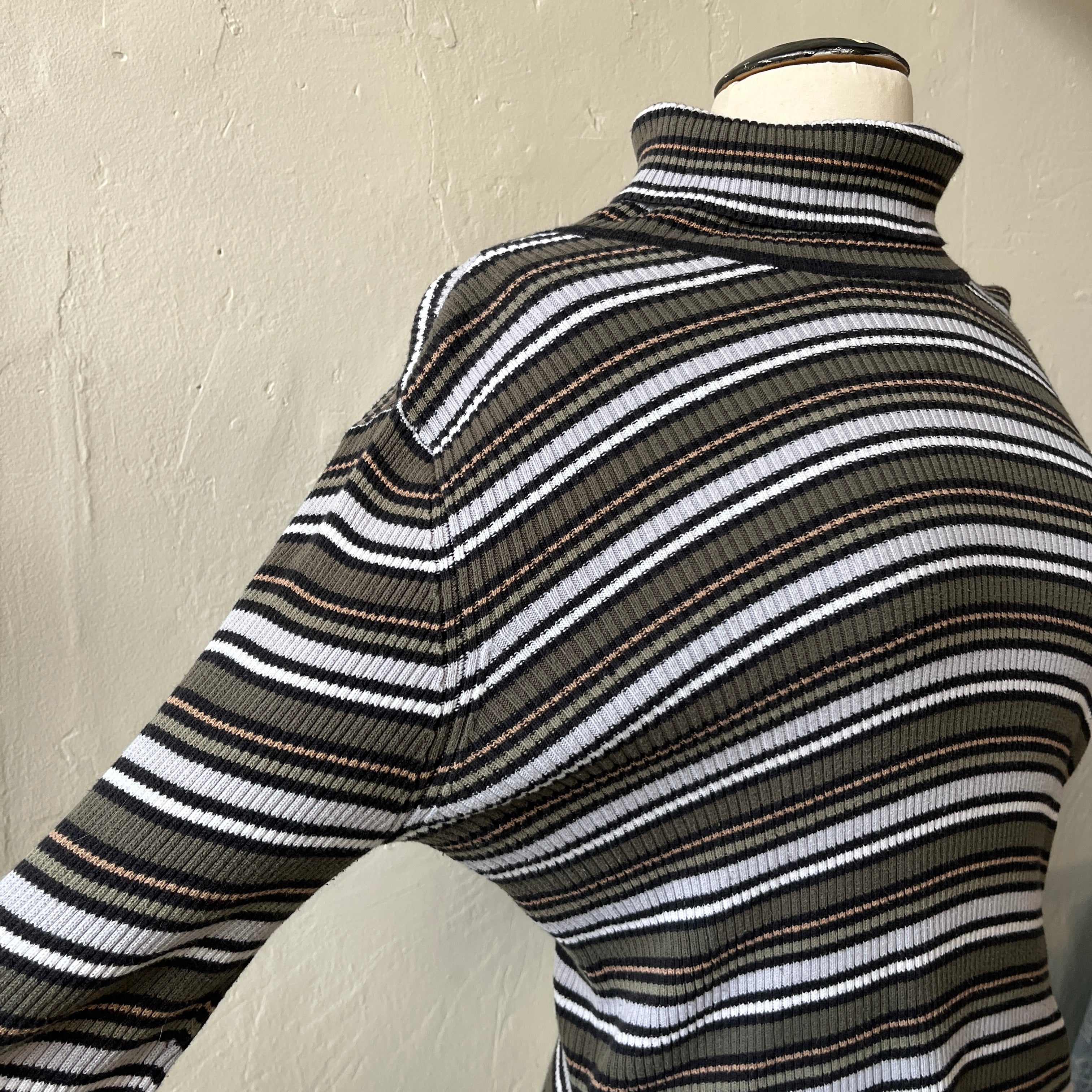 Striped Turtleneck (XXL)