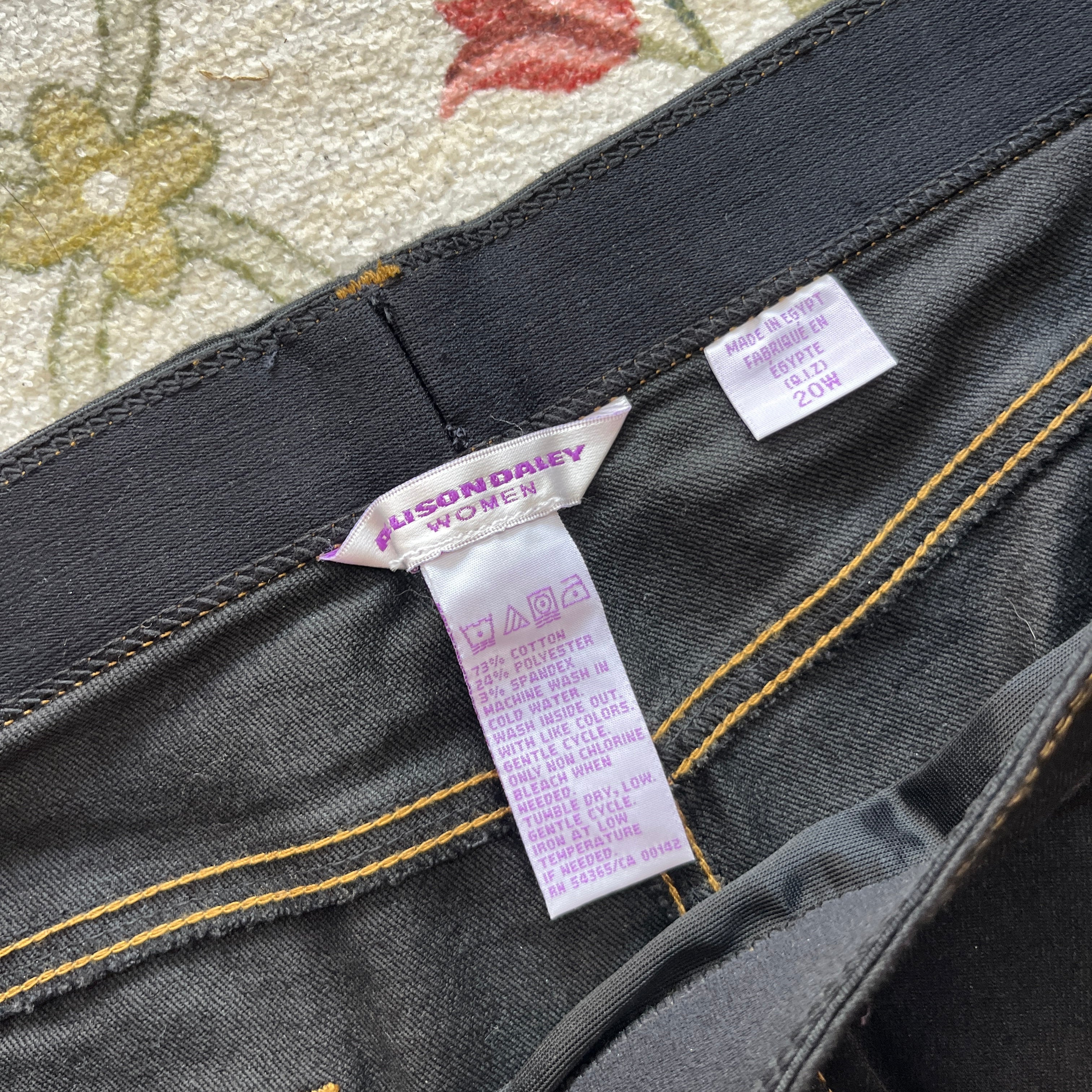Black Jeans (20W)