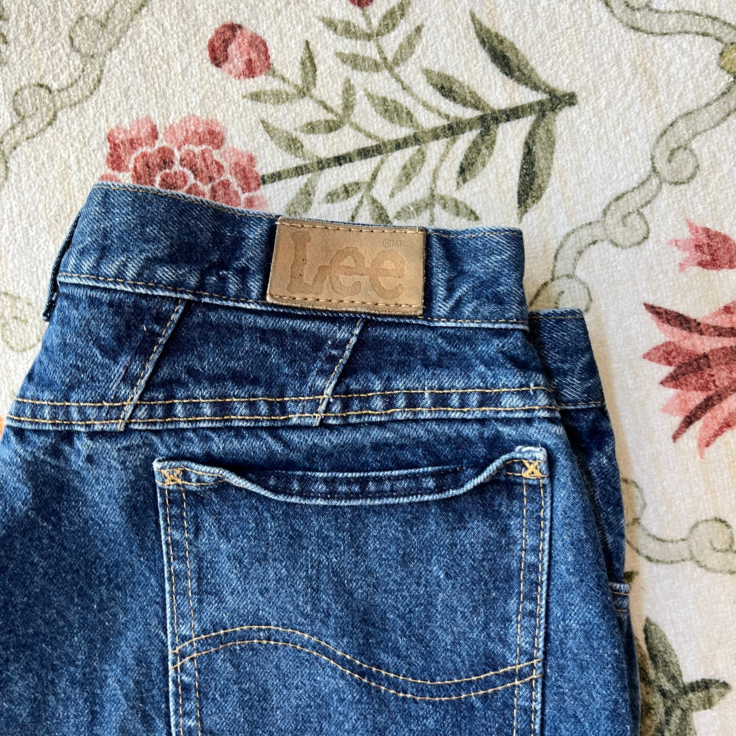 Lee Jeans (32” waist)