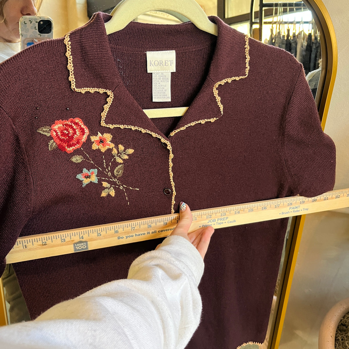 Floral Embroidered Button Up (M)