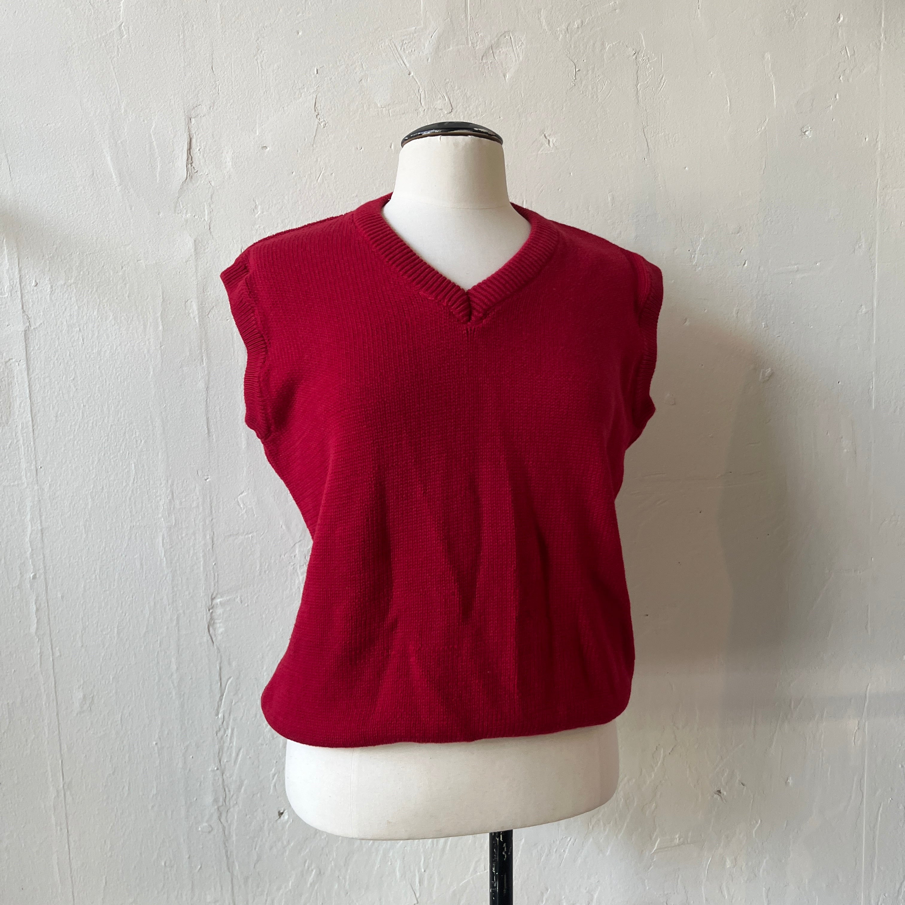 Red Vest (L)