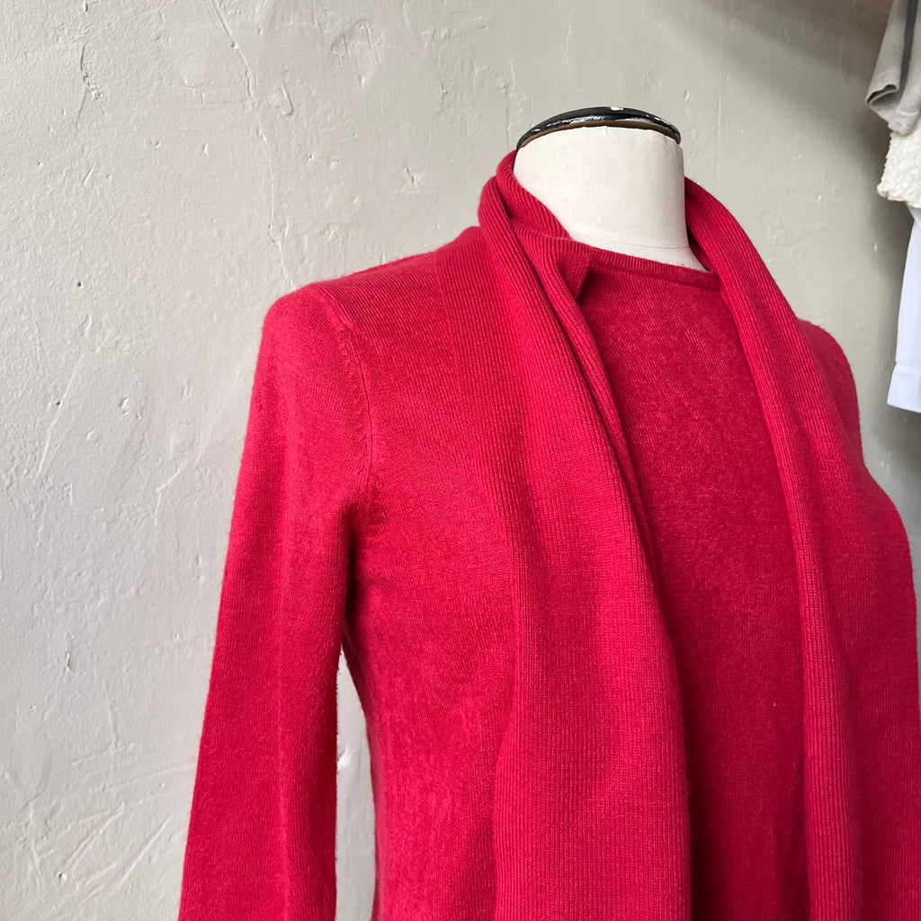 Red Sweater (M)