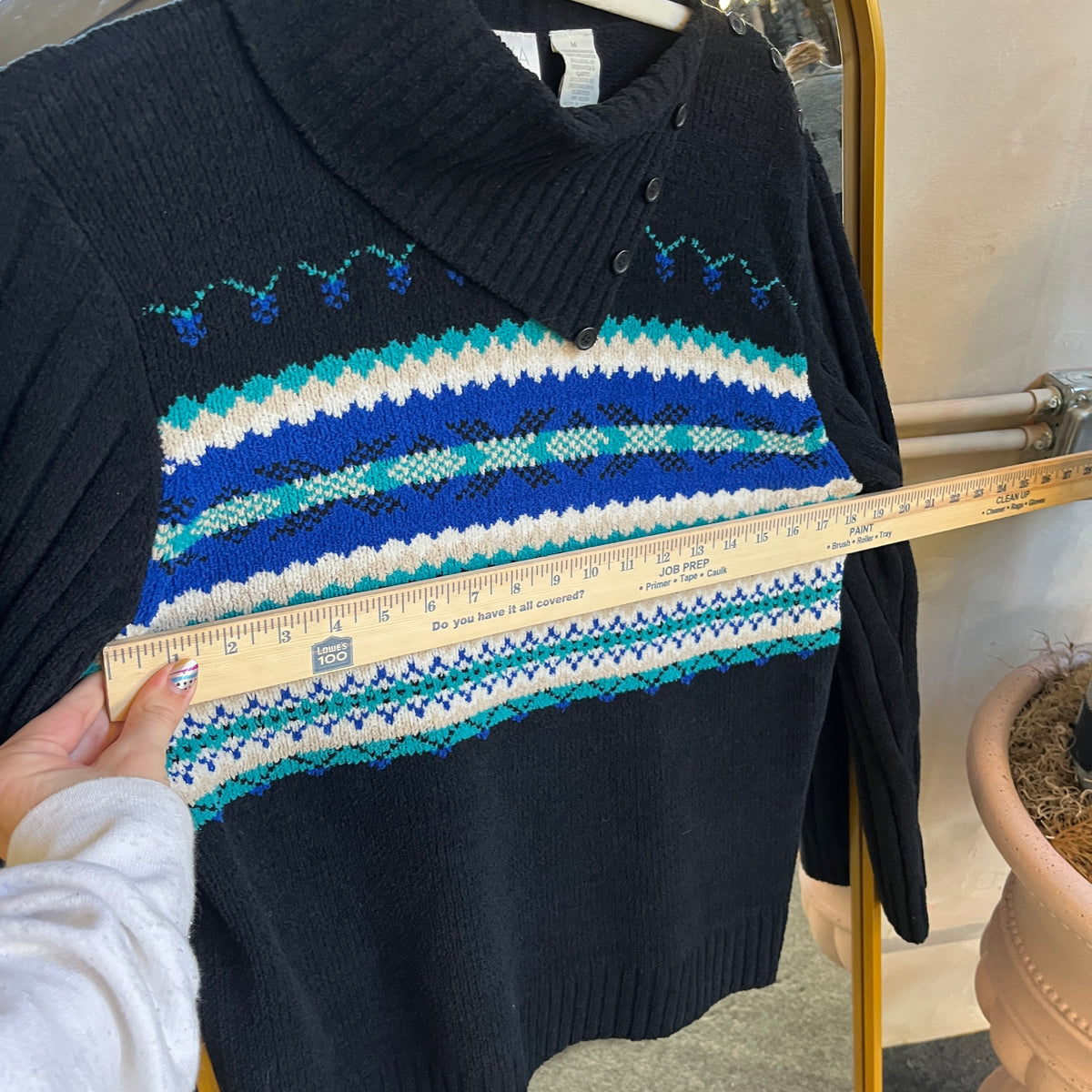 Black Vintage Sweater (M)