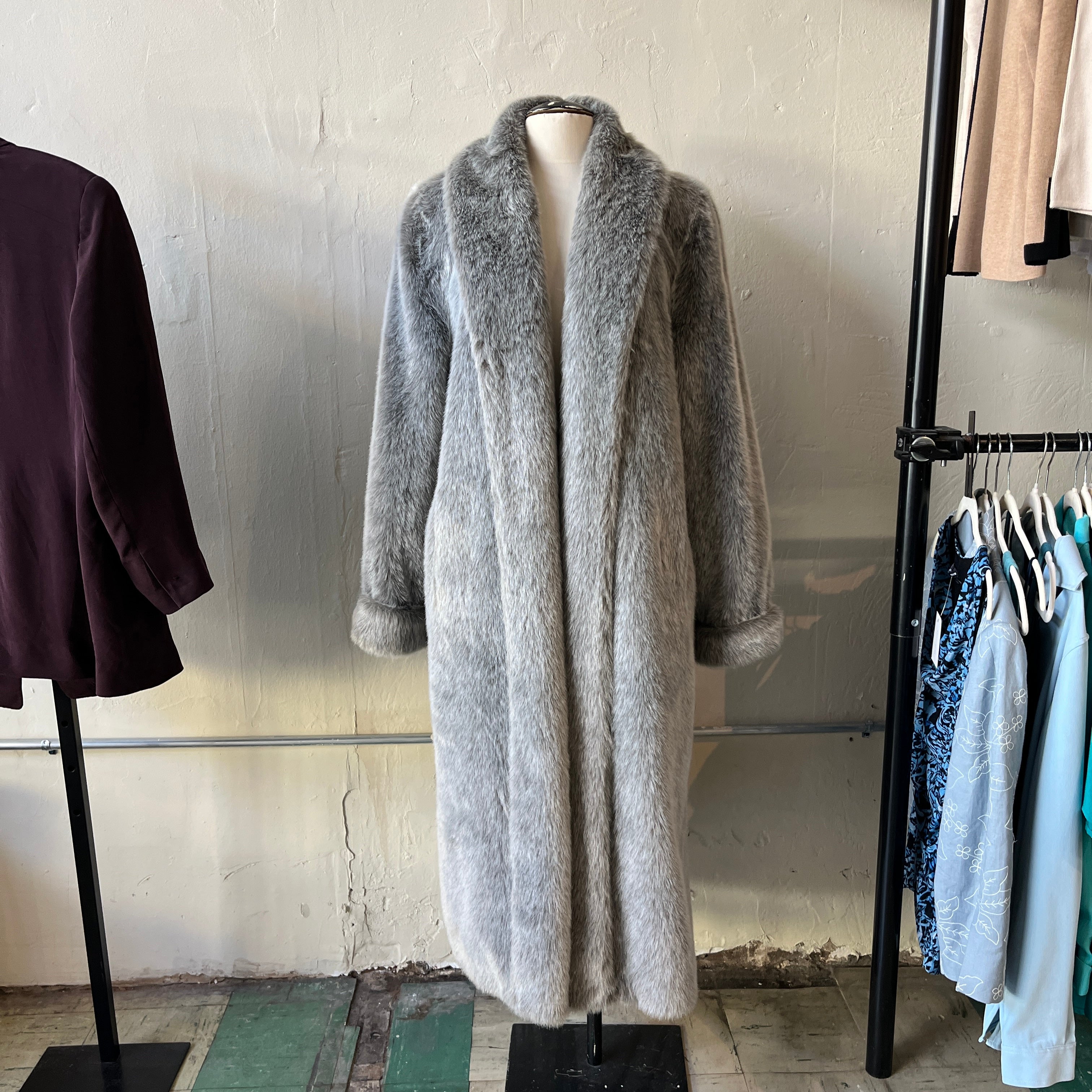 Faux Fur Coat (L)