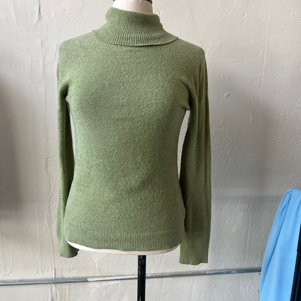 Green Turtleneck (M)