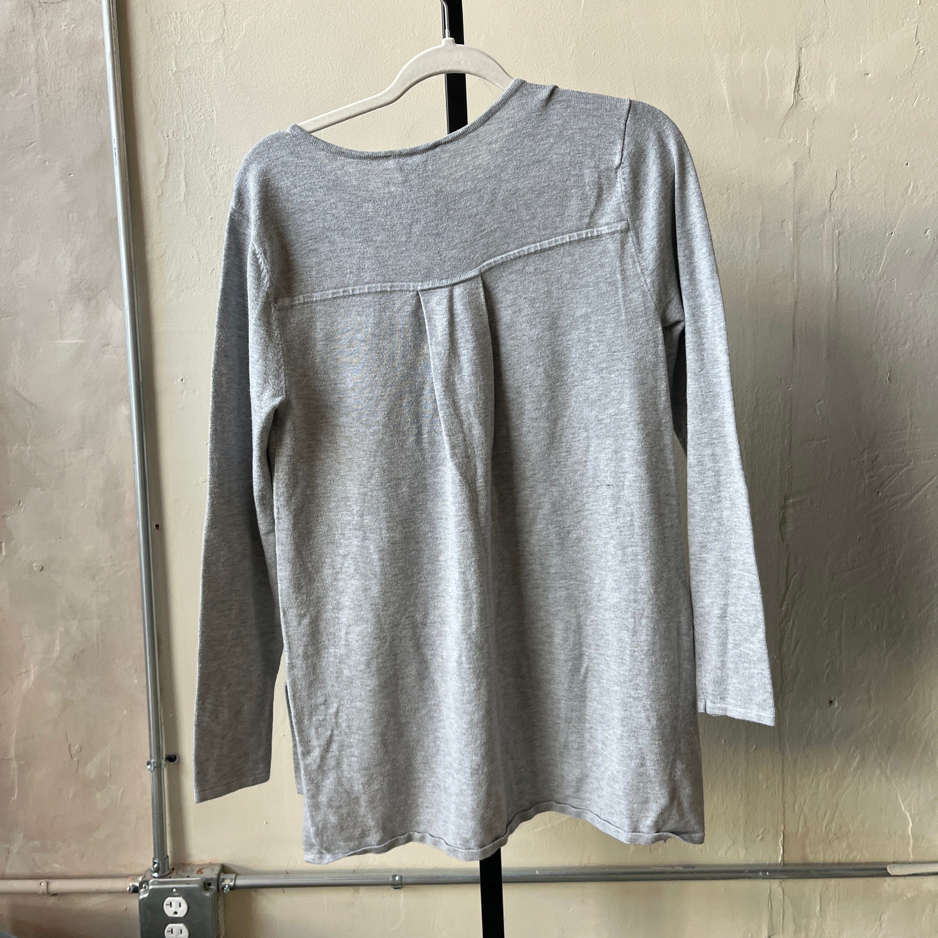 Gray Sweater (M)