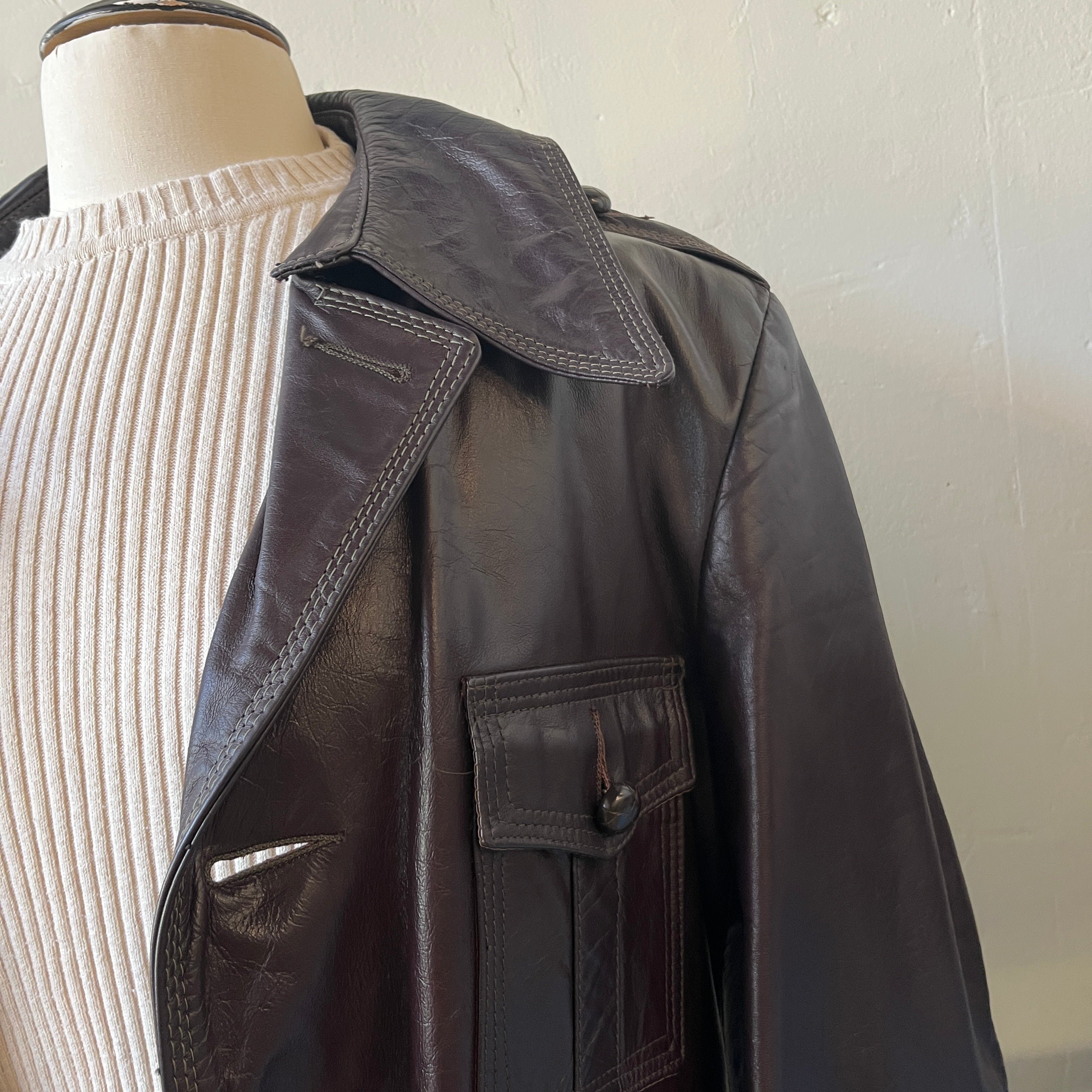 70s Men’s Leather Trench Coat (42)