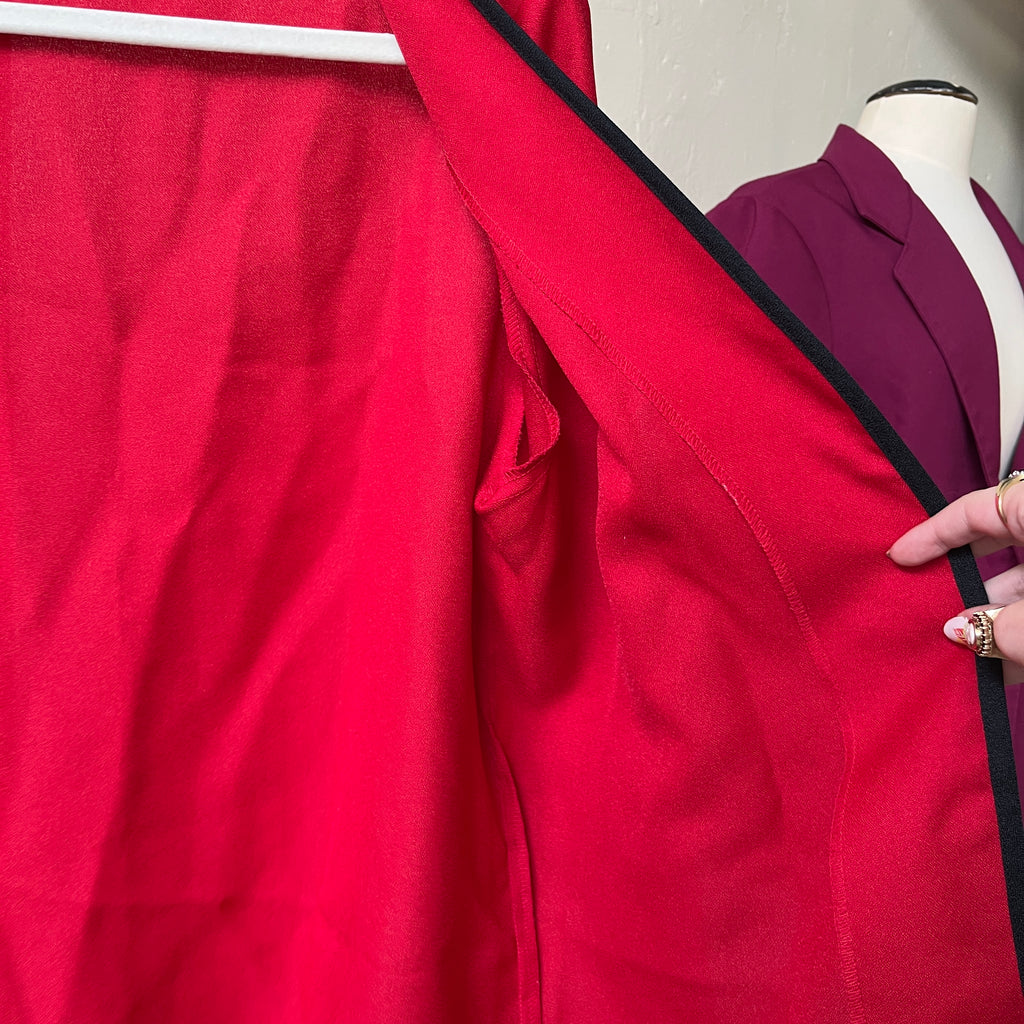 Red Blazer (L)