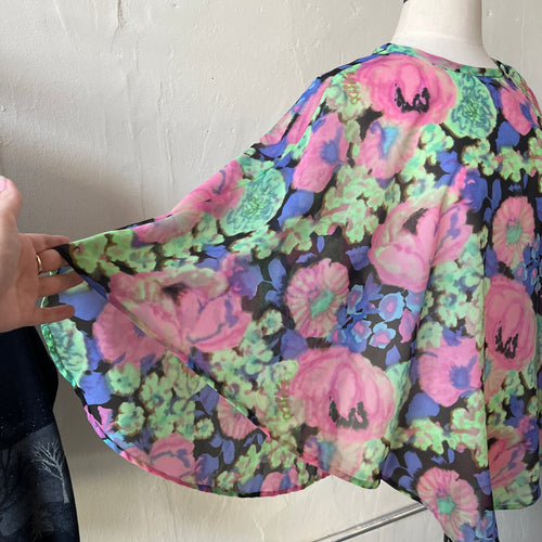 70s Floral Shawl (OS)