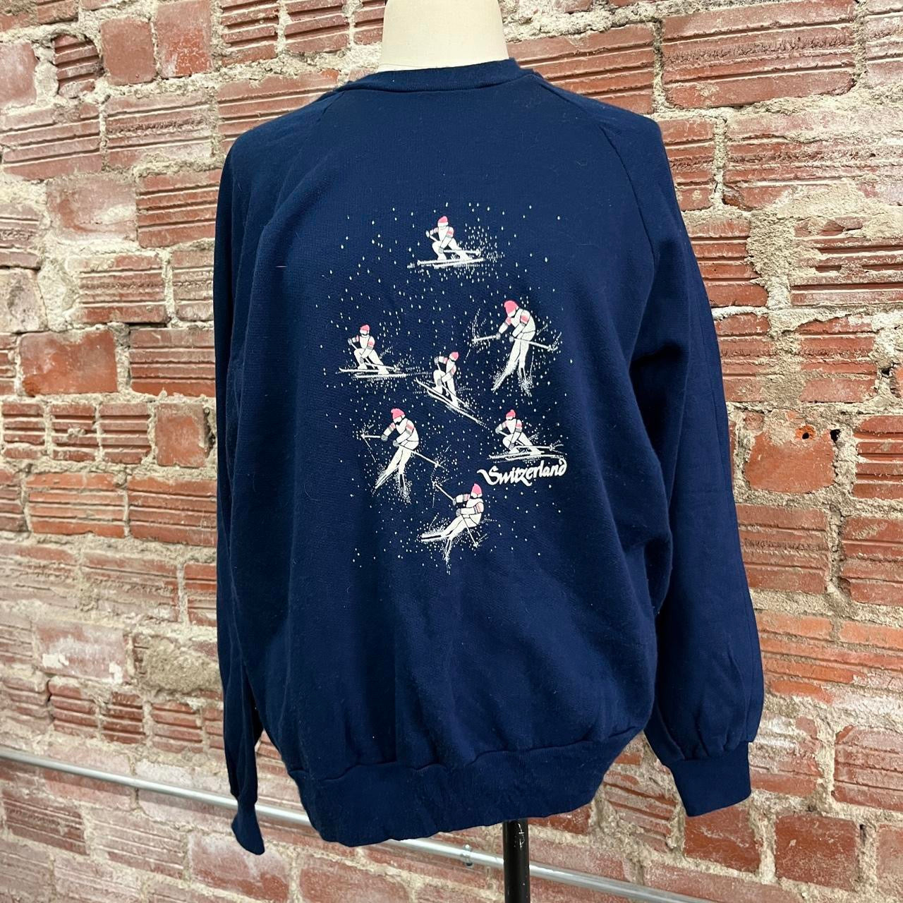Skiing Sweatshirt (XL)