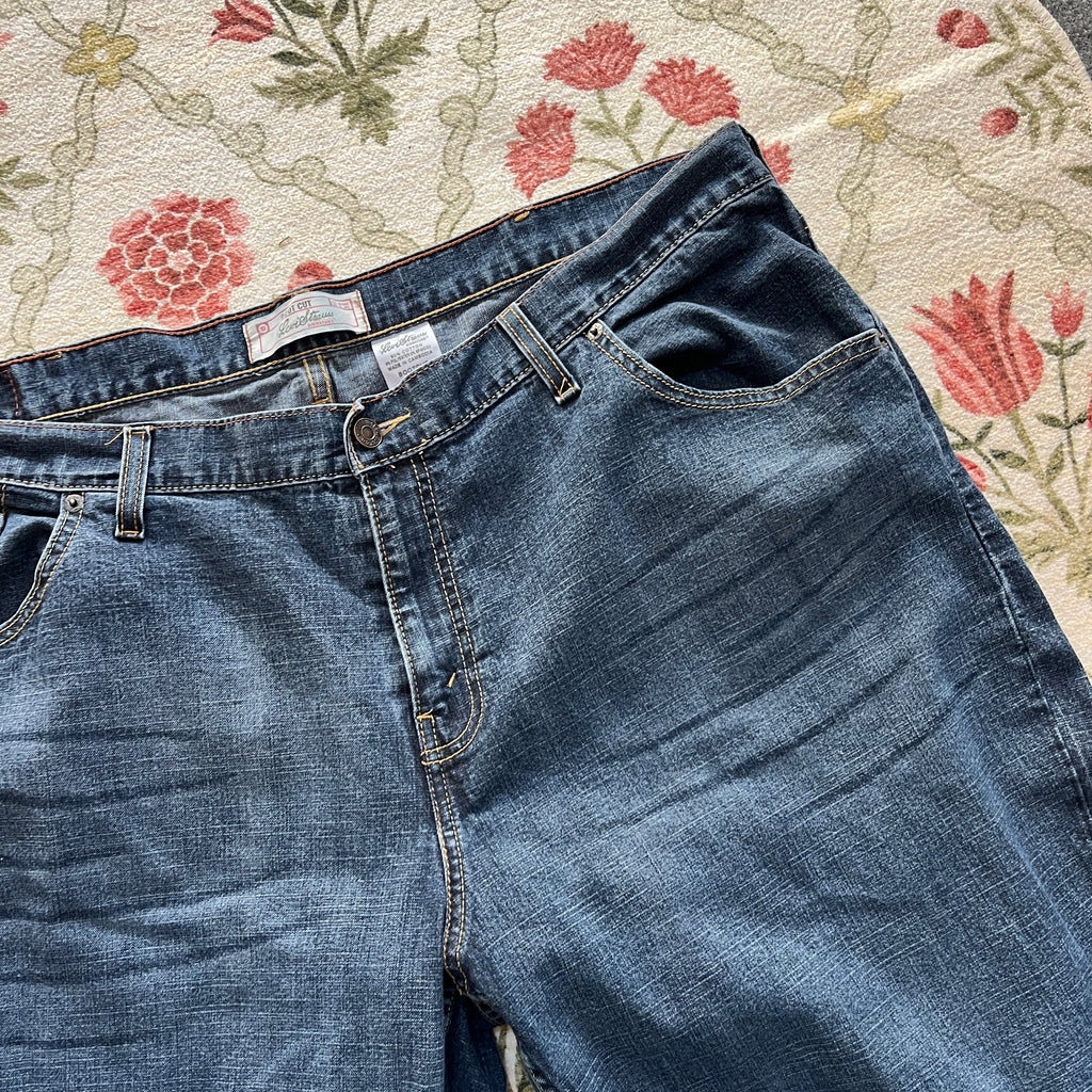 Bootcut Levi’s (22)