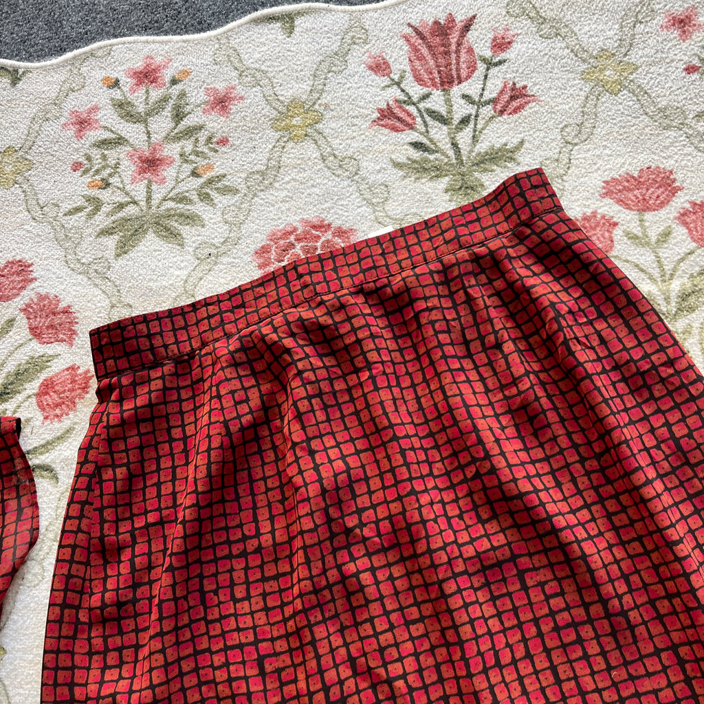 Red Skirt & Scarf (M)