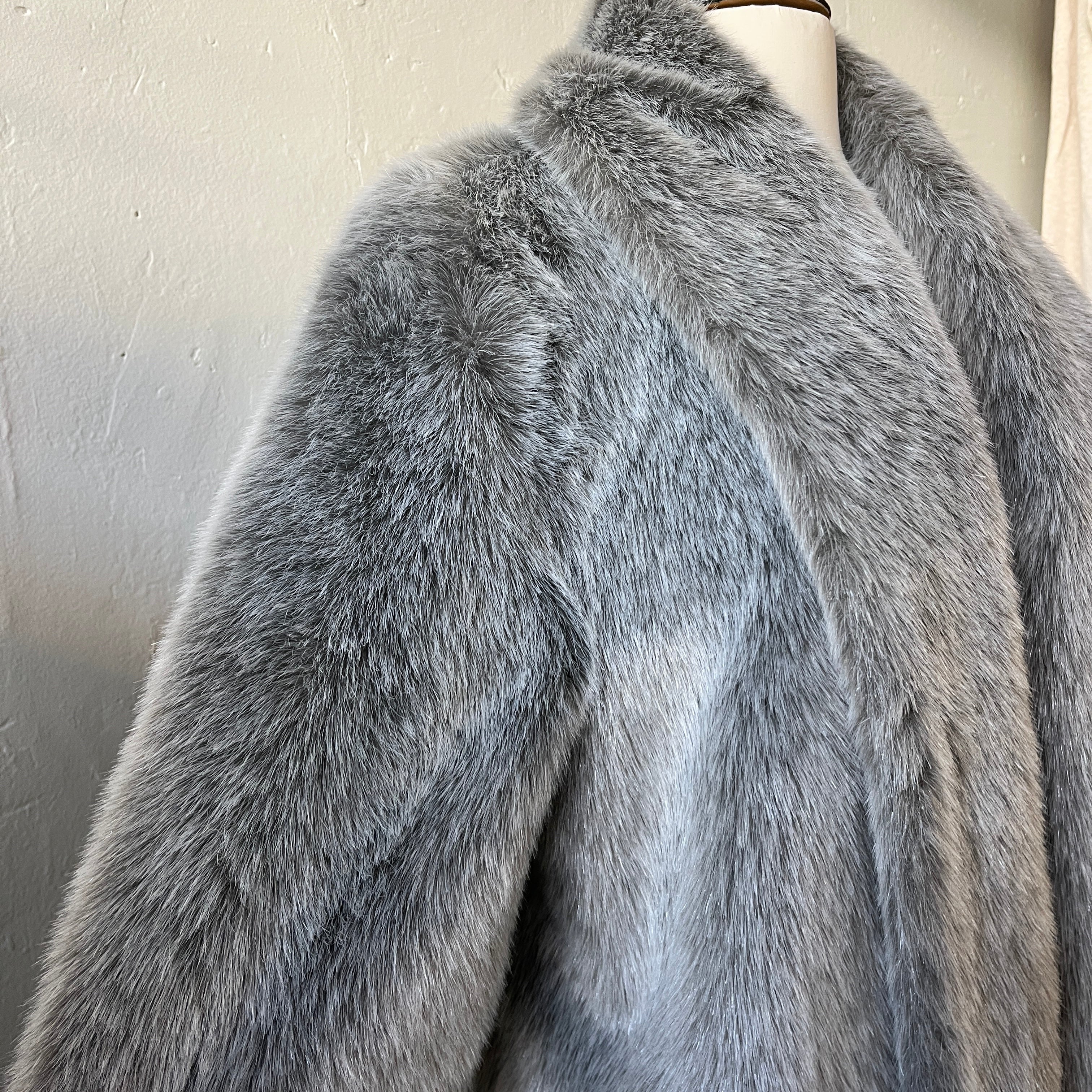Faux Fur Coat (L)