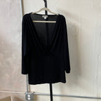 Black V-Neck (XL)