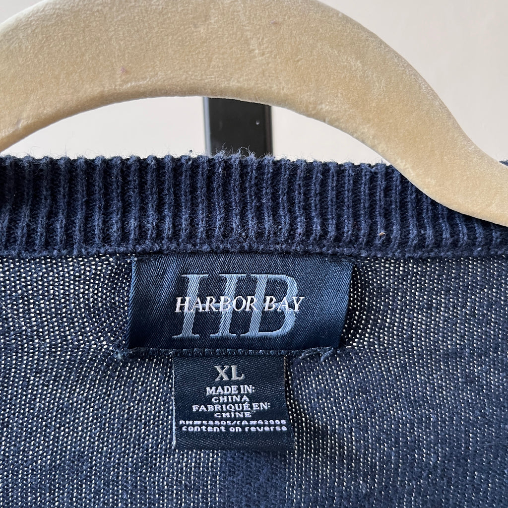 Men’s Sweater (XL)