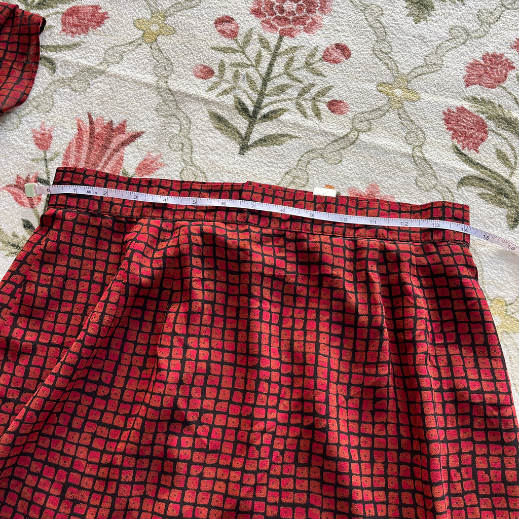 Red Skirt & Scarf (M)
