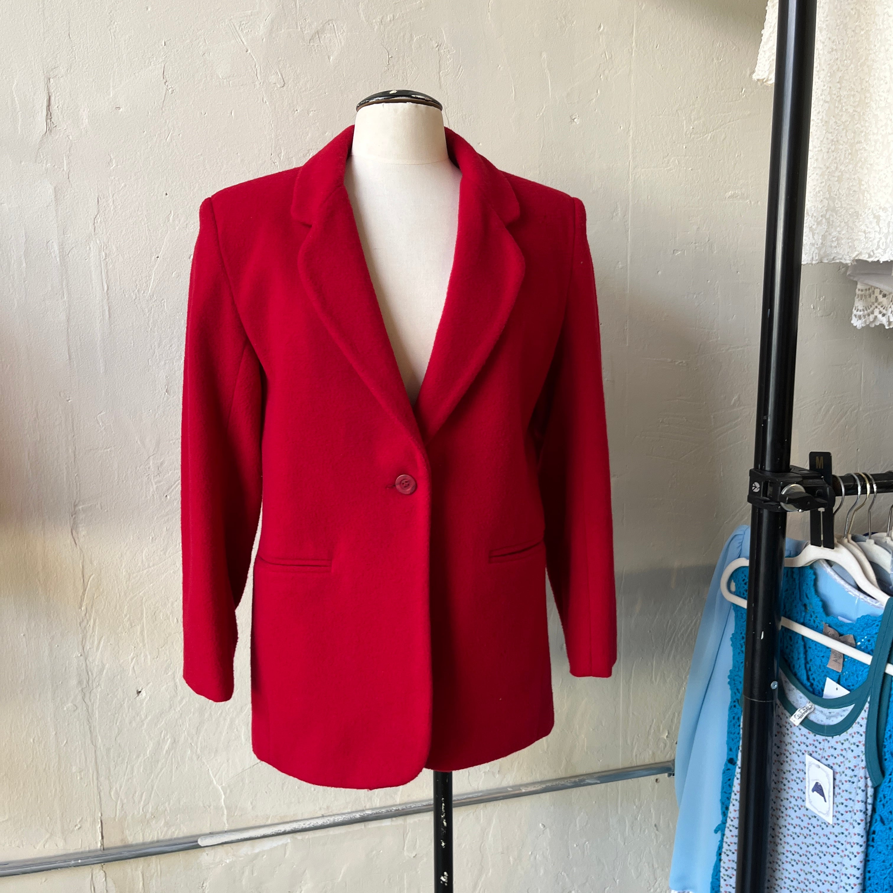 Red Blazer (12P)