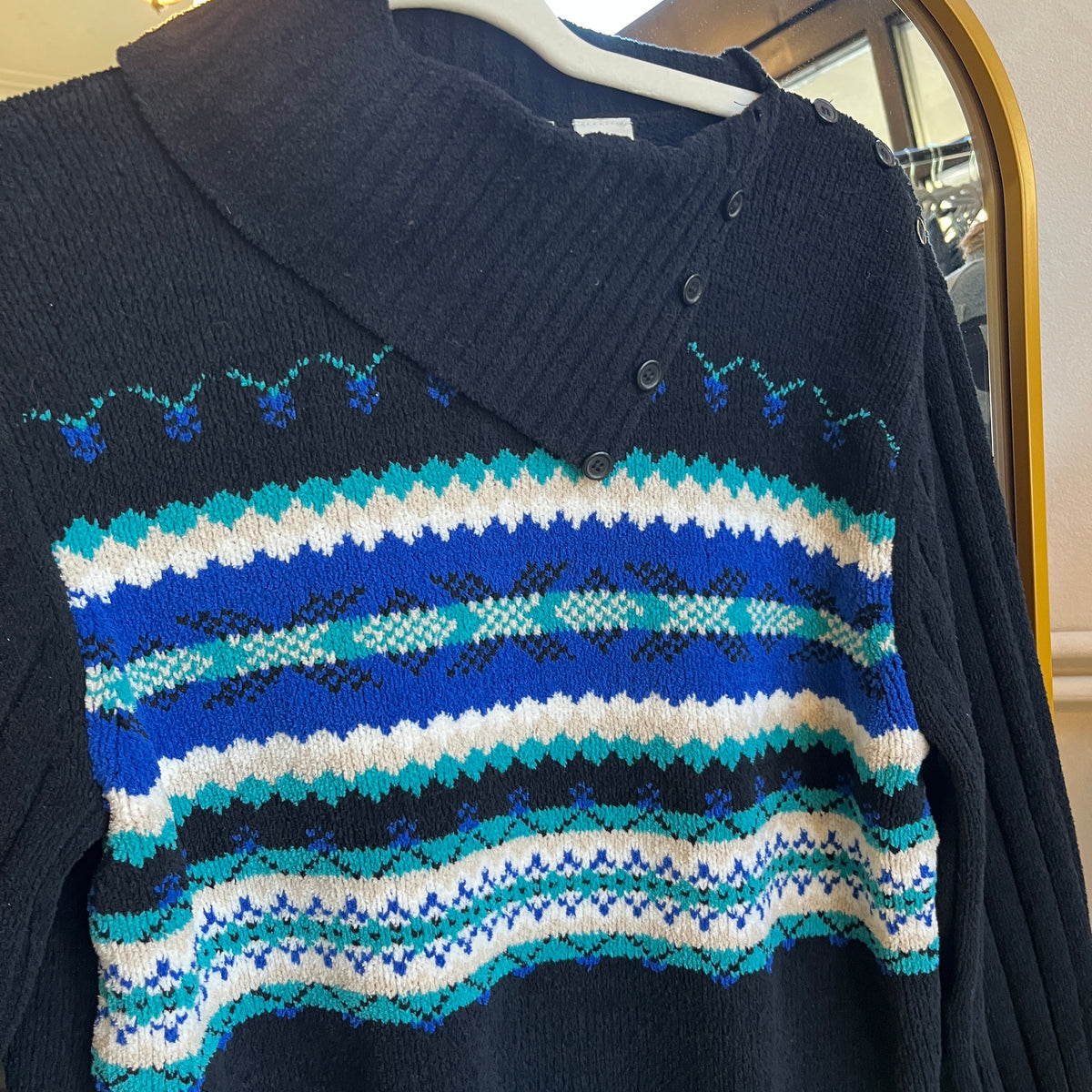 Black Vintage Sweater (M)