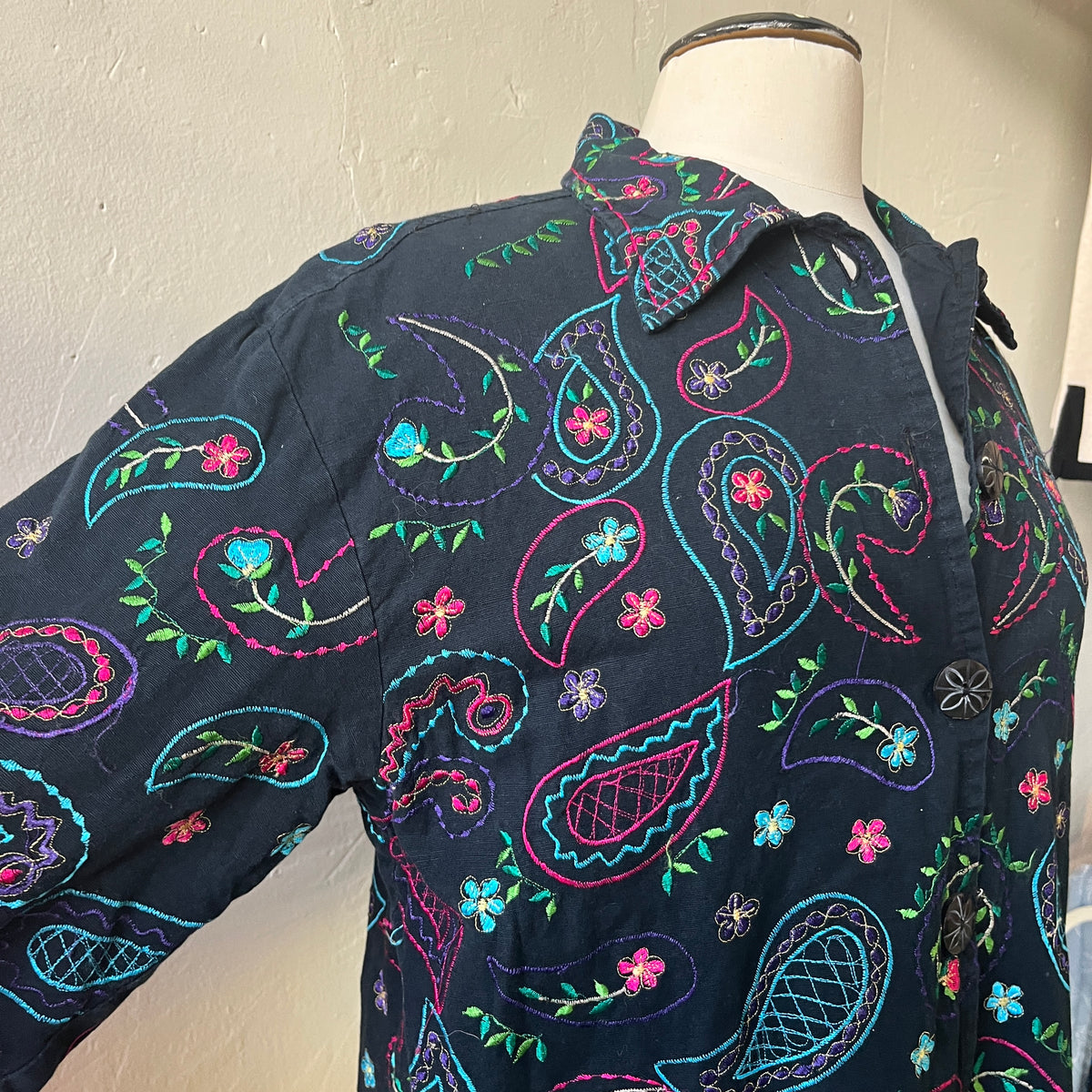 Embroidered Jacket (L)