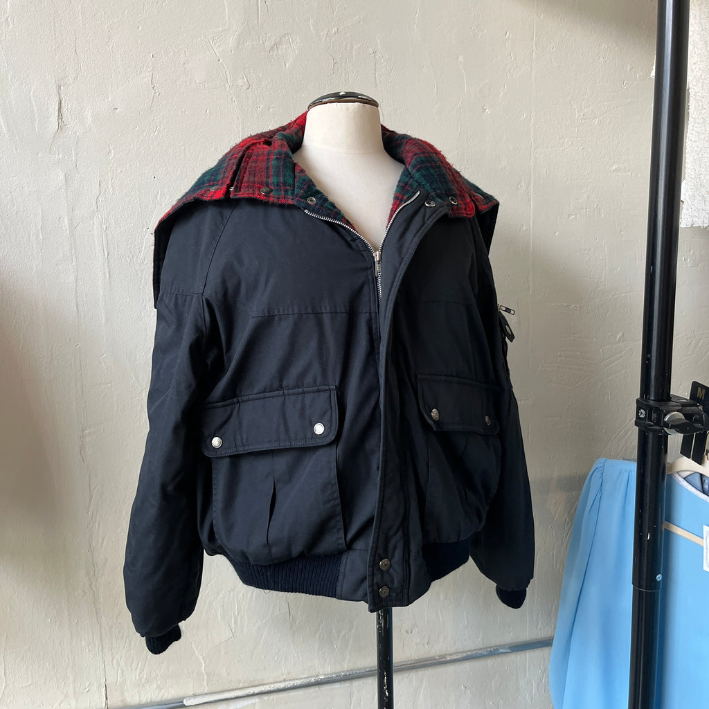 Windbreaker Jacket (M)