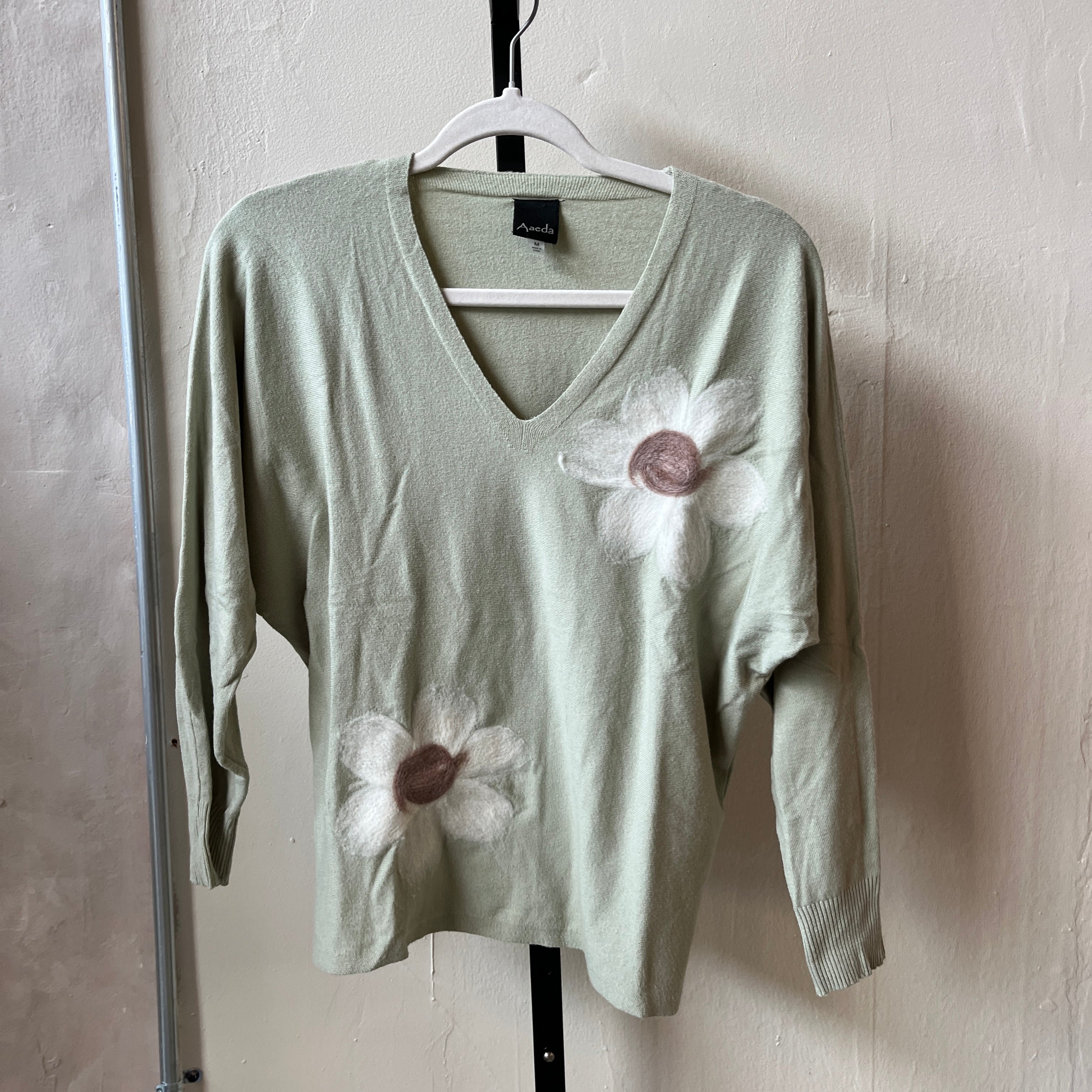 Green Floral Sweater (M)